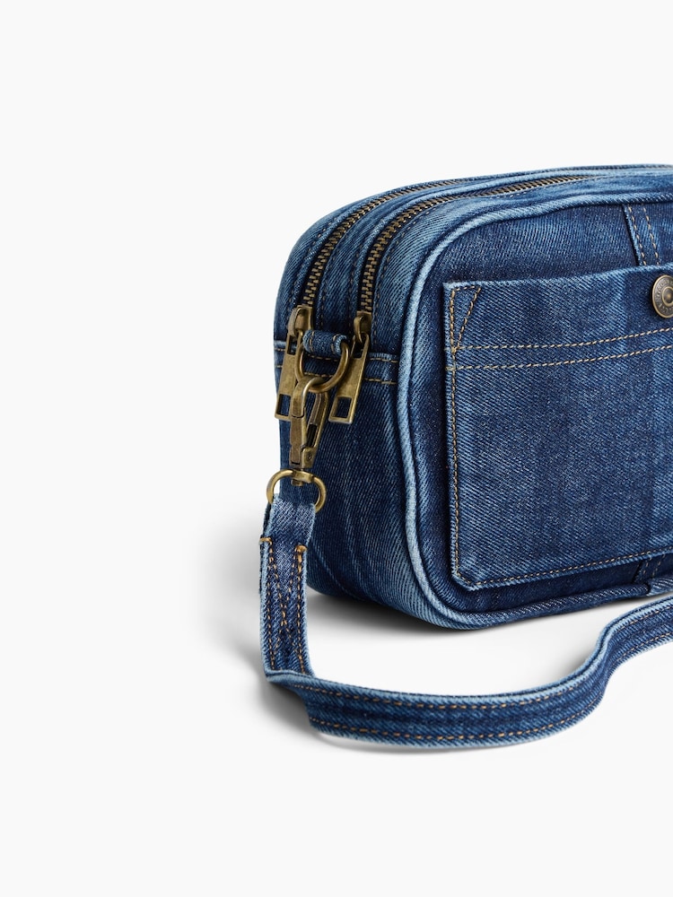 Gap Dark Wash Denim Pocket Crossbody Bag - Image 4 of 4 Gap Dark Wash Denim Pocket Crossbody Bag - Image 4 of 4