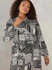 Live Unlimited Curve Mono Patchwork Paisley Print Midaxi Black Shirt Dress - Image 4 of 6