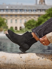 أسود سويد - Linzi Outline Low Block Heeled Ankle Boots - صورة 1 من 5