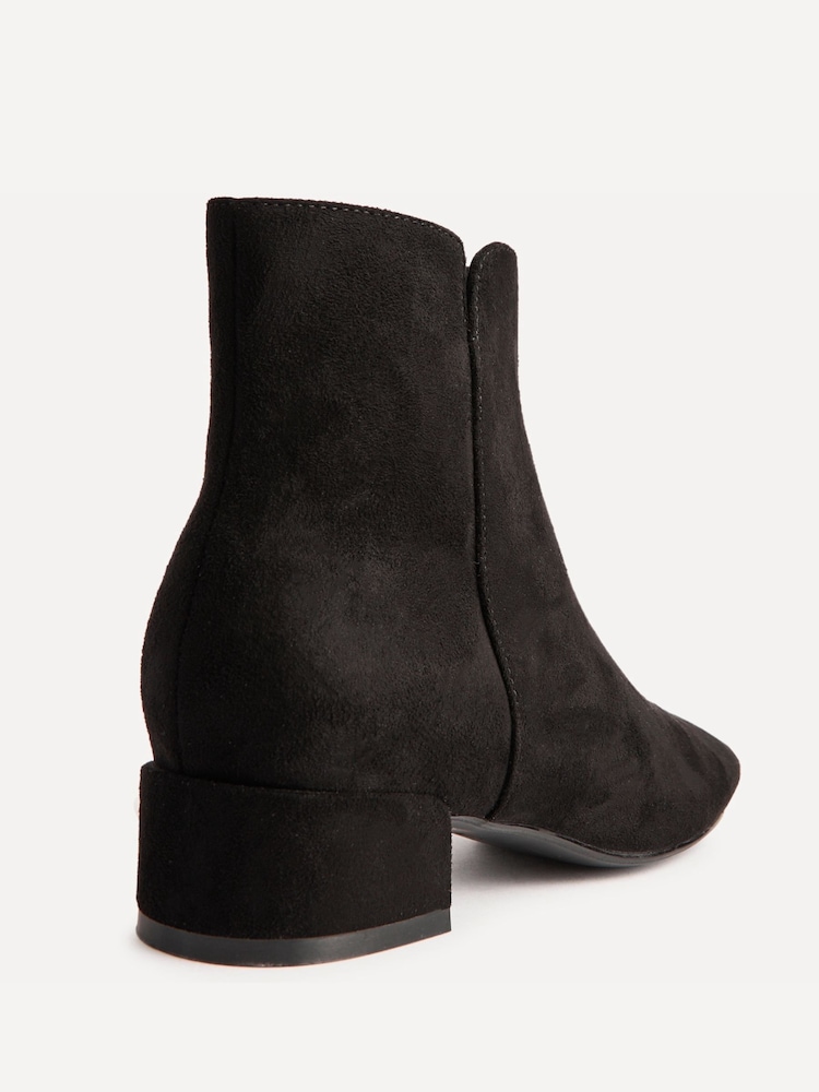 أسود سويد - Linzi Outline Low Block Heeled Ankle Boots - صورة 5 من 5 أسود سويد - Linzi Outline Low Block Heeled Ankle Boots - صورة 5 من 5