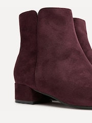 أحمر - Linzi Outline Low Block Heeled Ankle Boots - صورة 5 من 5