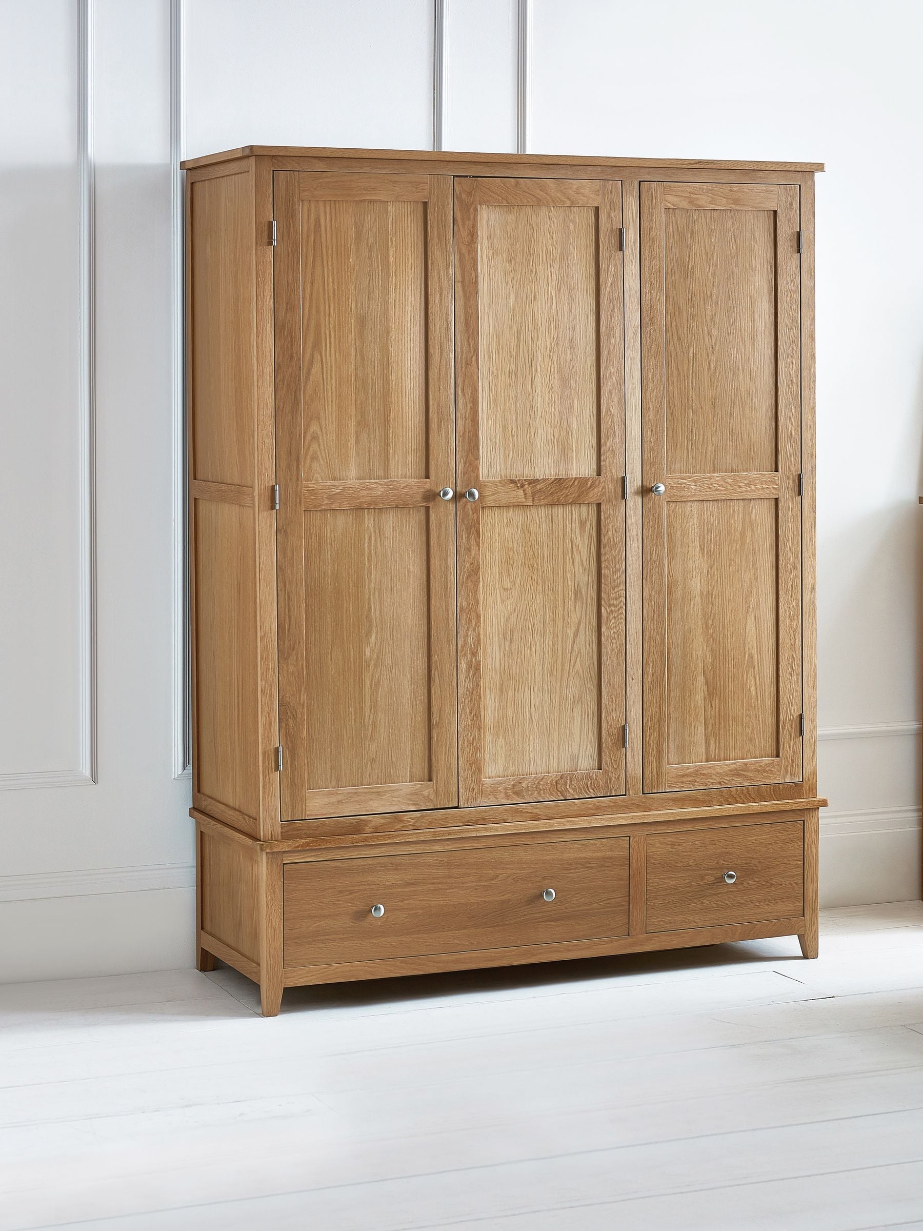 Julian Bowen Mallory Oak 3 Door 2 Drawer Wardrobe - Image 6