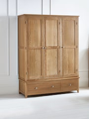 Julian Bowen Oak Mallory Triple, 2 Drawers Wardrobe - Image 1 of 3