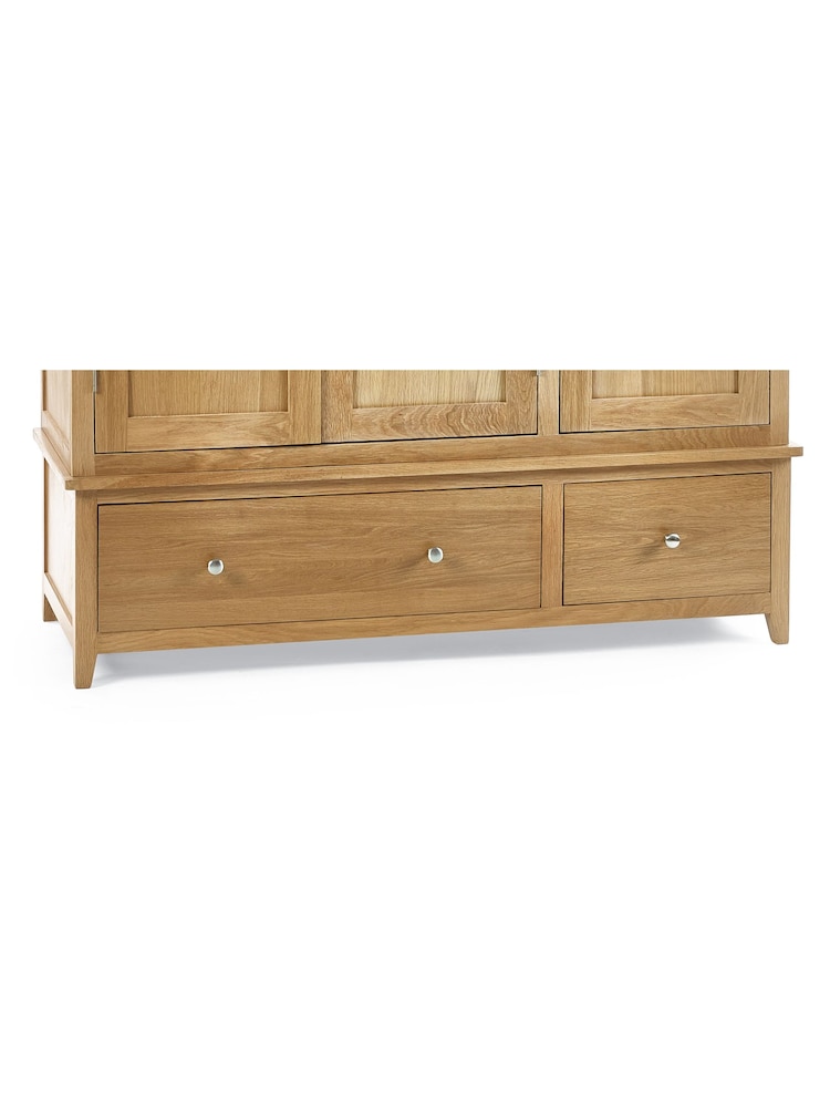 Julian Bowen Oak Mallory Triple, 2 Drawers Wardrobe - Image 3 of 3