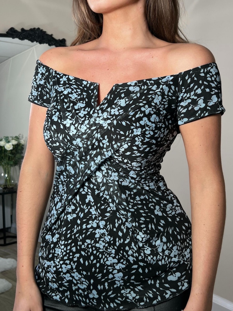 Girl In Mind Black Floral Monica Off The Shoulder Top - Image 4 of 4