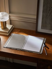 Monochrome A4 Planner - Image 4 of 6