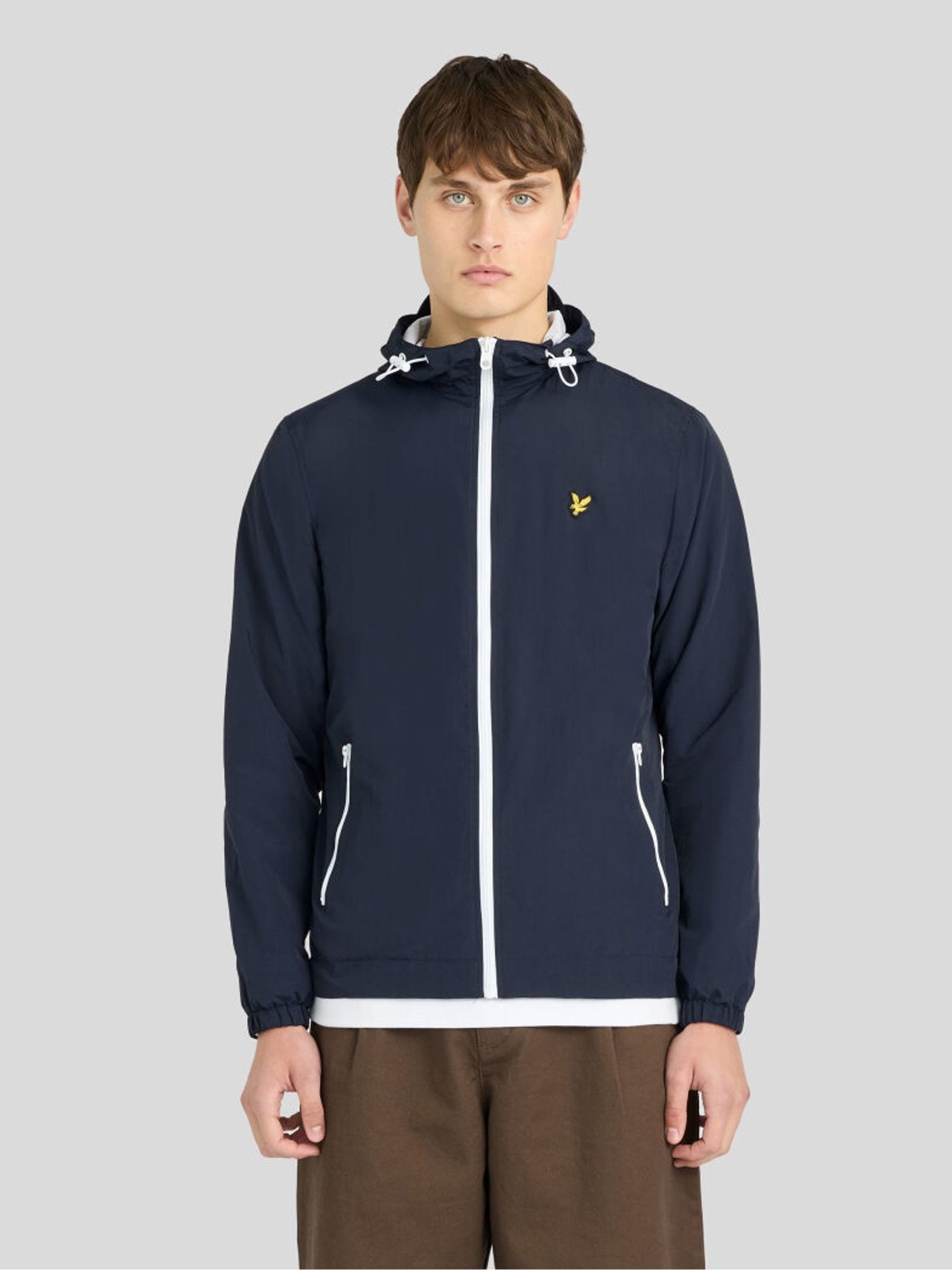 Lyle and Scott   Contrast Zip Water Resistant Jacket in Men's Size XL - Image 3