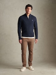 U.S. Polo Assn.绞花针织四分之一拉链漏斗半高领套头毛衣 - 7的图像3｝