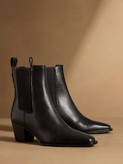 Svart skinn - Russell & Bromley Calle Block Heel Chelsea Boots - Bilde 1 av 7
