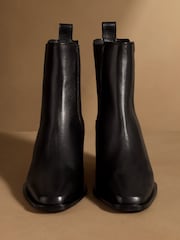 Svart skinn - Russell & Bromley Calle Block Heel Chelsea Boots - Bilde 3 av 7