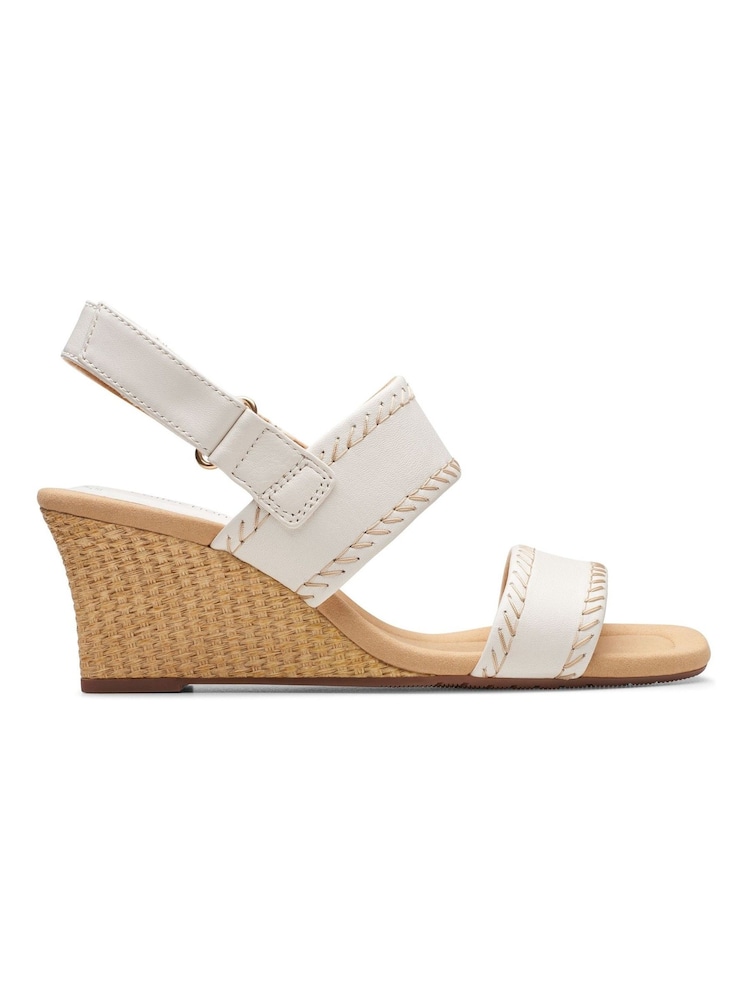 Clarks Kyarra Rose Sandalen aus Nubukleder - Bild 1 von 6 Clarks Kyarra Rose Sandalen aus Nubukleder - Bild 1 von 6