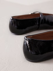 Black Standard/Wide Fit Signature Leather Mary Jane Shoes - Image 5 of 6
