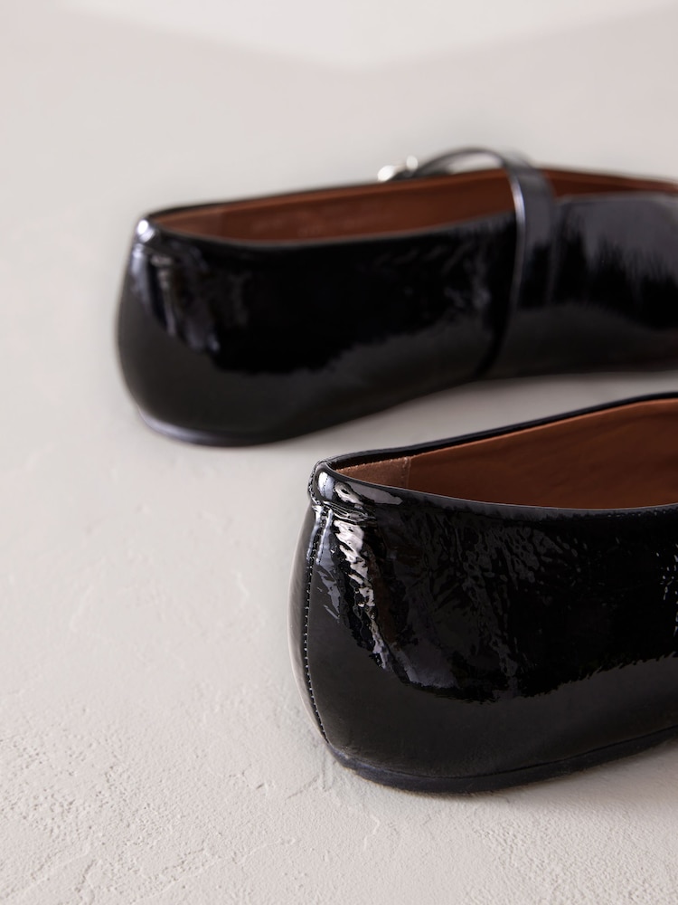Black Standard/Wide Fit Signature Leather Mary Jane Shoes - Image 5 of 6