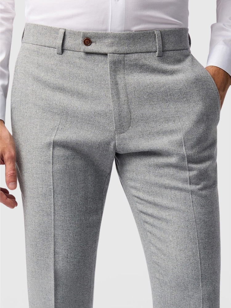 Antique Rogue Slim Fit Pale Herringbone Trousers - Image 2 de 2