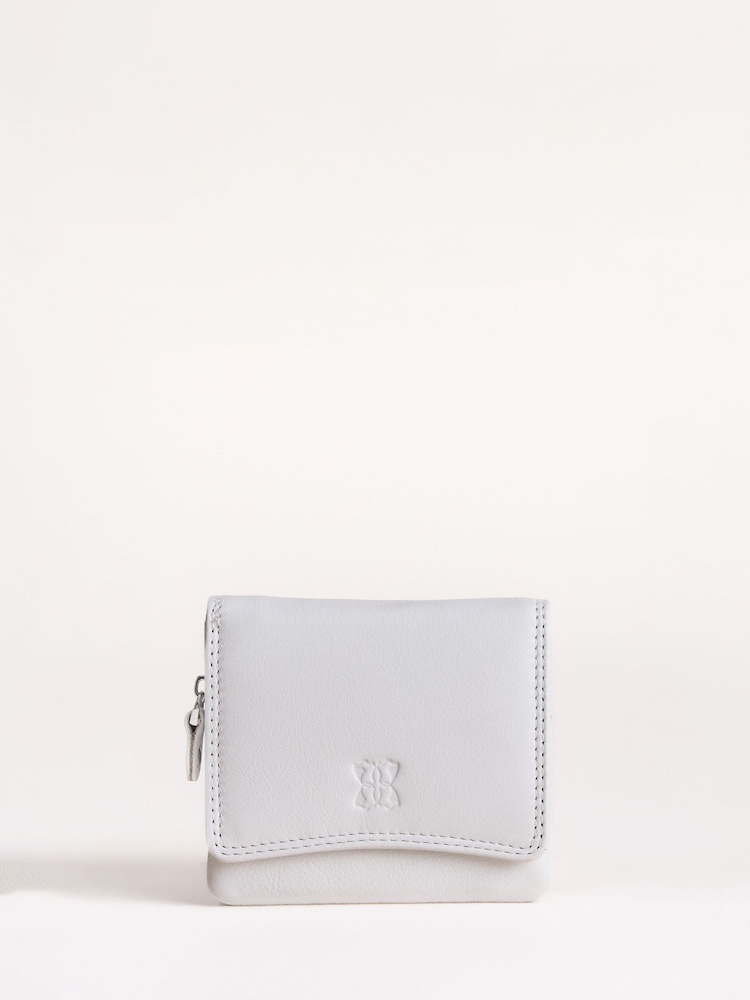 Lakeland Leather White Small Leather Flapover Purse - Image 1 of 6 Lakeland Leather White Small Leather Flapover Purse - Image 1 of 6