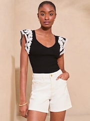 Lipsy White Denim Mom Shorts - Image 4 of 4