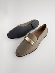 Kaki zelena - Usnje Forever Comfort® Slim Hardware mokasini - Slika 9 iz 11