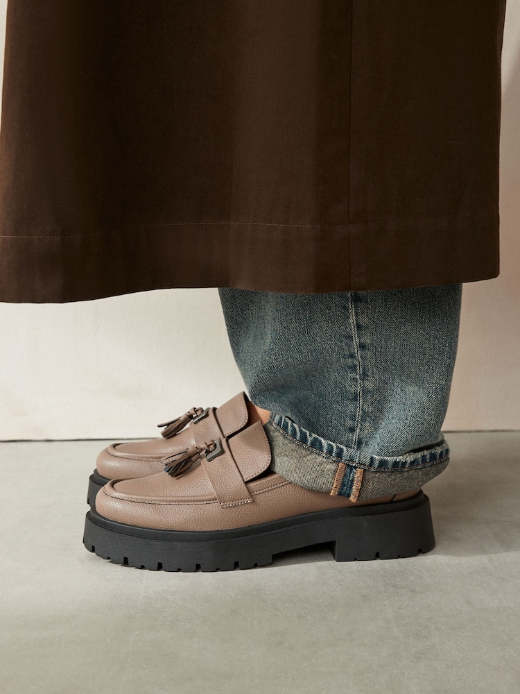 Nerzbraun - Forever Comfort®, Loafer mit Quasten und dicker Sohle - Bild 2 von 9 Nerzbraun - Forever Comfort®, Loafer mit Quasten und dicker Sohle - Bild 2 von 9