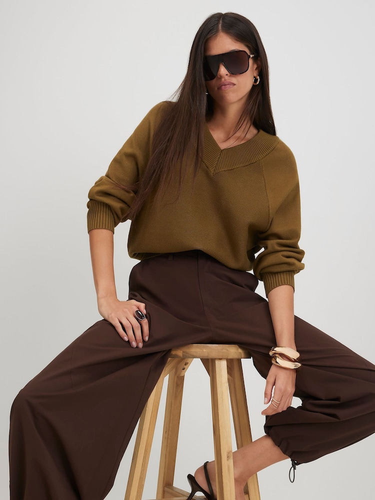 River Island Green Cotton V-Neck Jumper - Image 2 of 4 River Island Green Cotton V-Neck Jumper - Image 2 of 4