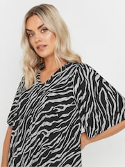 Yours Curve Black Spot Print Swing Top - Image 4 of 5