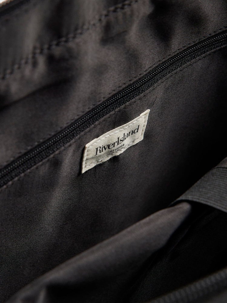 River Island Black Quilted Shopper Bag - Image 6 of 6 River Island Black Quilted Shopper Bag - Image 6 of 6