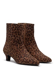 Hush Puppies Animal Nahla Kitten Heel Boots - Image 3 of 5