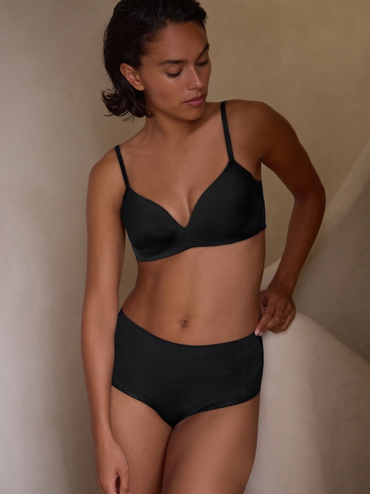 Black Pad Non Wire Microfibre & Lace Light Pad Ultimate Comfort Bra A-E - Image 2 of 7