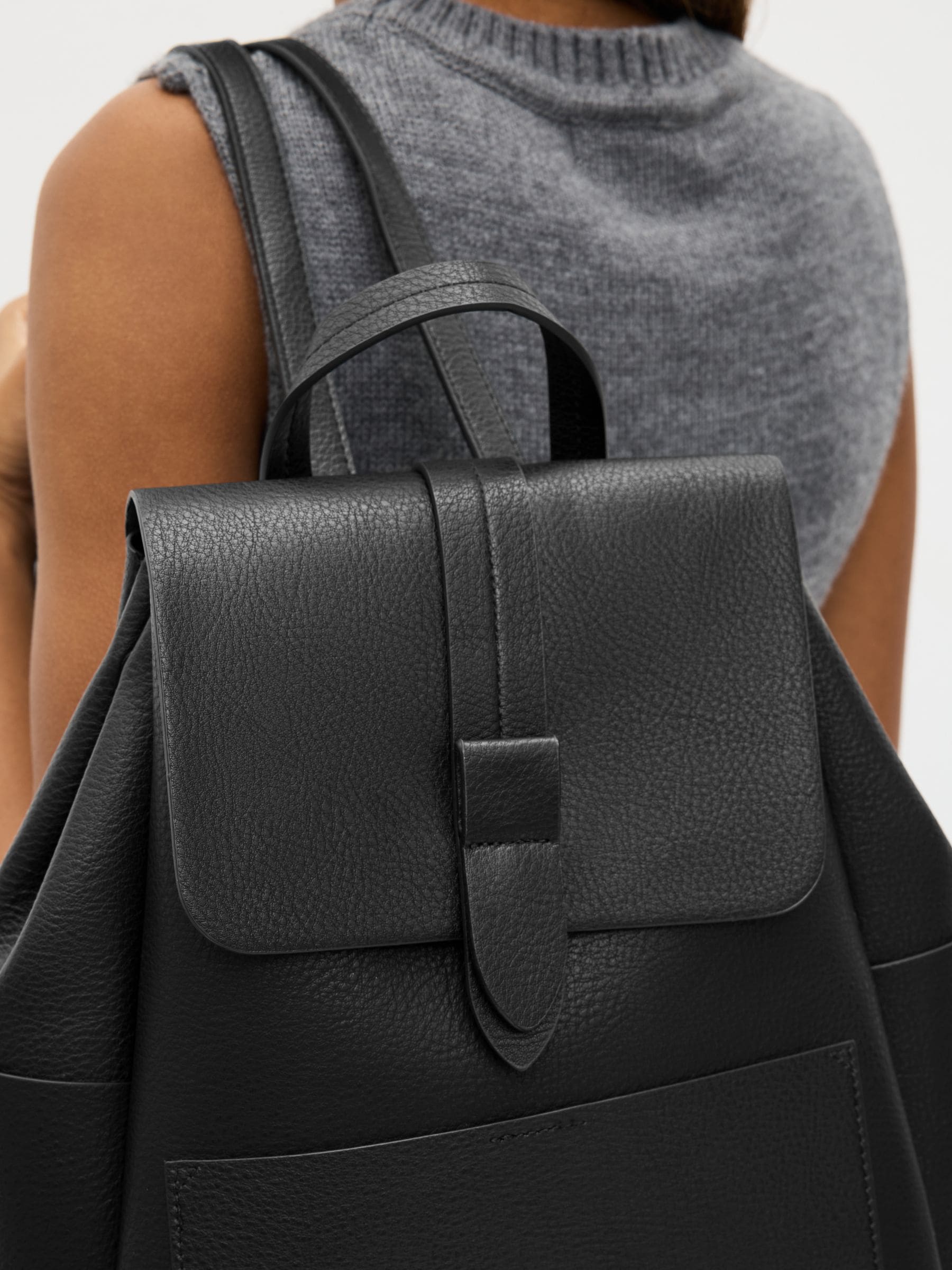 Black minimalist backpack hot sale