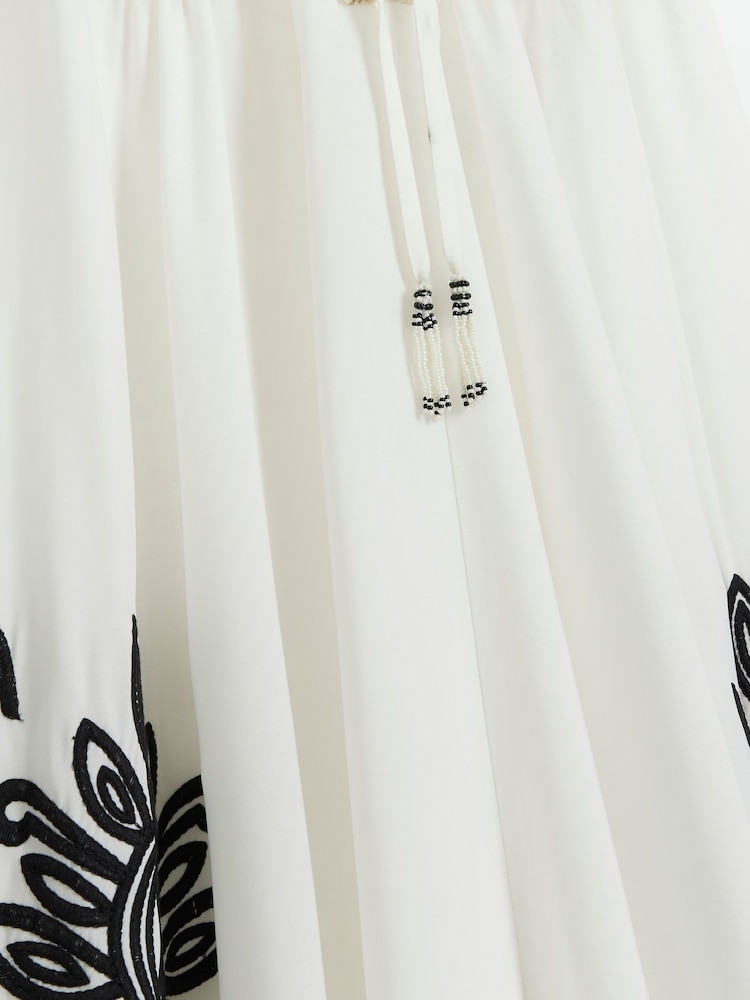 River Island Cream Embroidered Plunge Maxi Dress - Image 4 of 4