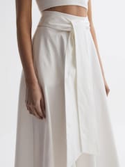 Reiss White Rebecca Fitted High Rise Midi Skirt - Image 4 of 6