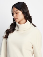 Tog 24 Cream Tallard Funnel Neck Micro Fleece - Image 7 of 9