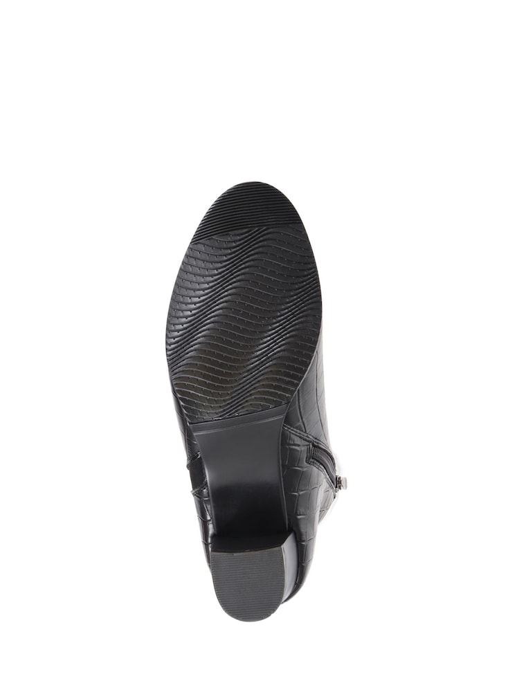 Pavers Wide Fit Heeled Black Ankle Boots - Image 5 of 5