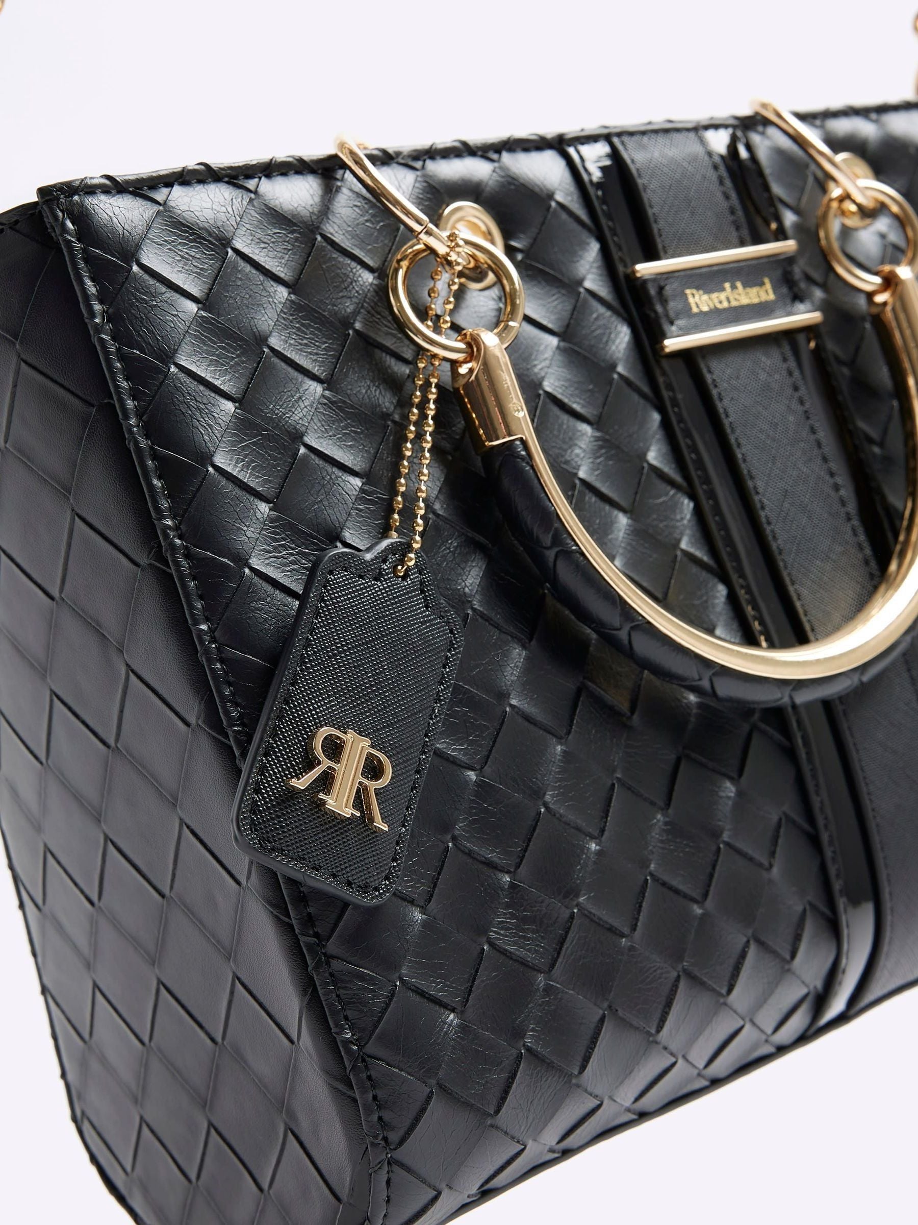 River island black quilted boxy bag clearance
