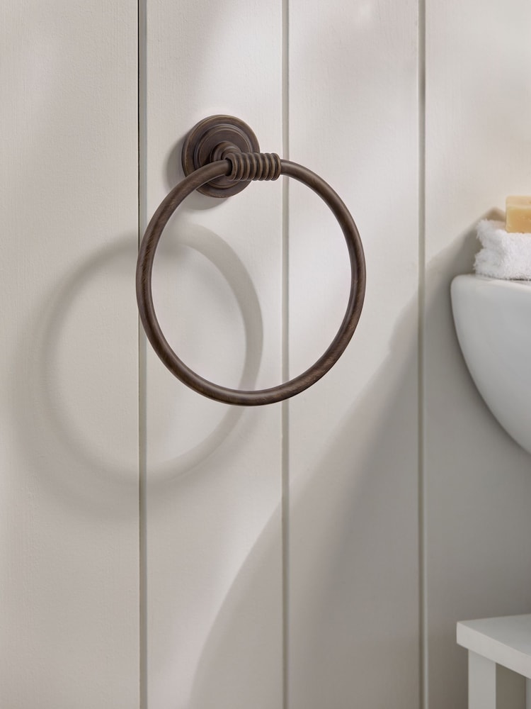Brass Carolina Towel Ring - Image 2 of 4