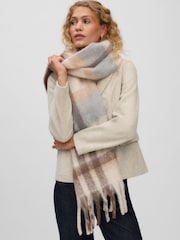 Krem - VERO MODA Super Soft Boucle Scarf - 3şəkildən 1 şəkil