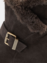 Evans Brown Wide Fit Round Faux Fur Leather Boots - Image 4 of 4