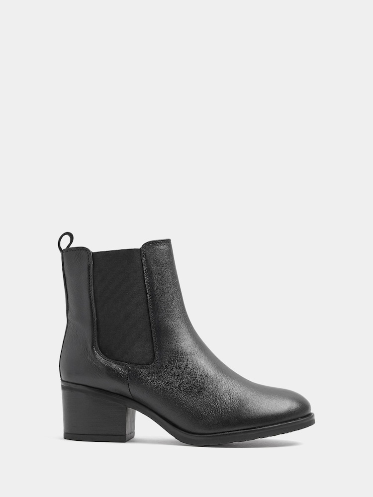 Evans Black Extra Wide Fit Leather Block Heel Chelsea Boots - Image 2 of 4