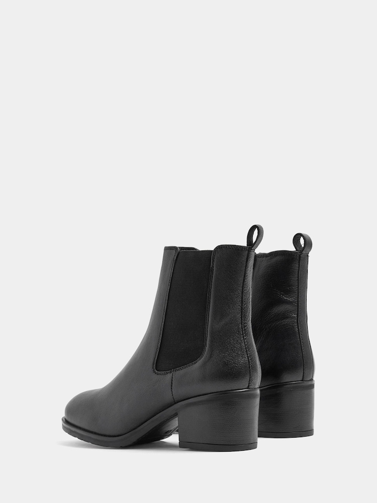 Evans Black Extra Wide Fit Leather Block Heel Chelsea Boots - Image 4 of 4