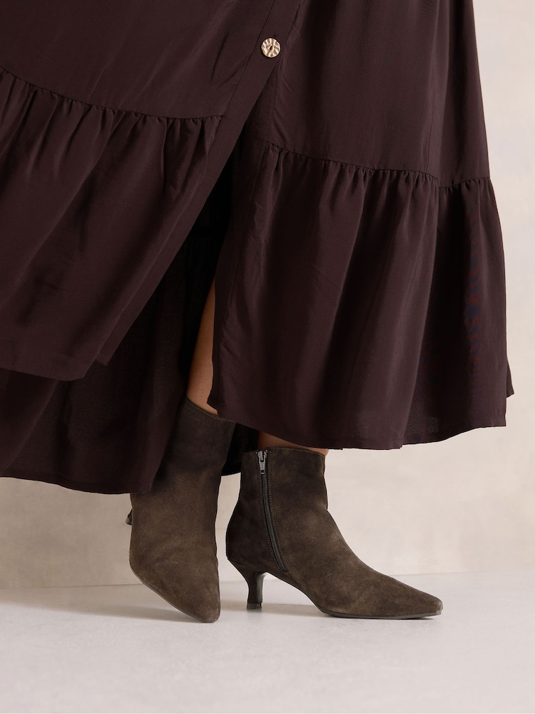 Evans Brown Extra Wide Fit Suede Kitten Heel Pointed Boots - Image 1 of 5 Evans Brown Extra Wide Fit Suede Kitten Heel Pointed Boots - Image 1 of 5
