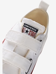 Converse White Chuck Taylor 2V Infant Trainers - Image 4 of 5