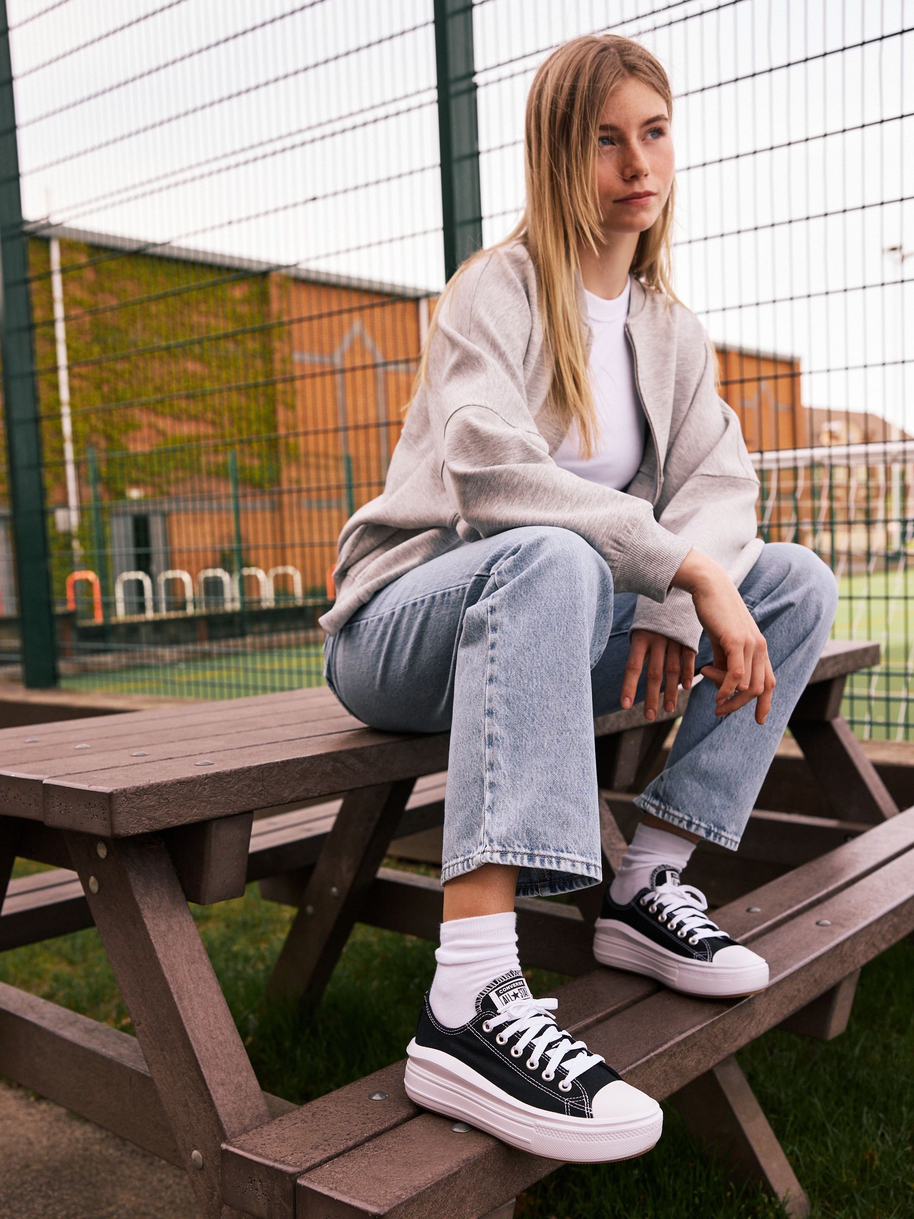 Kaufe Sie Schwarz Converse All Star Move Chuck Ox Turnschuhe mit Plateausohle bei Next Deutschland