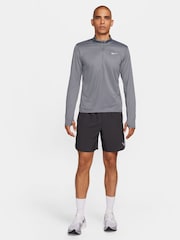 Серый - Топ для бега с короткой молнией Nike Dri-FIT Pacer - Изображение 3 из 5