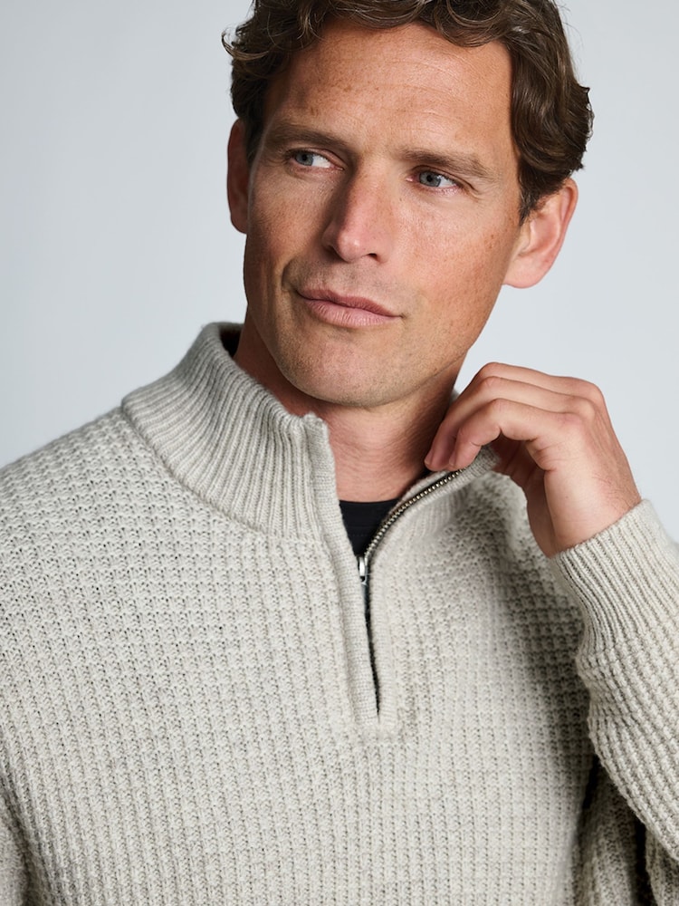 Dabisks tonis - Brook Taverner Textured Lambswool Blend Quarter Zip Jumper - Attēls 2 no 4