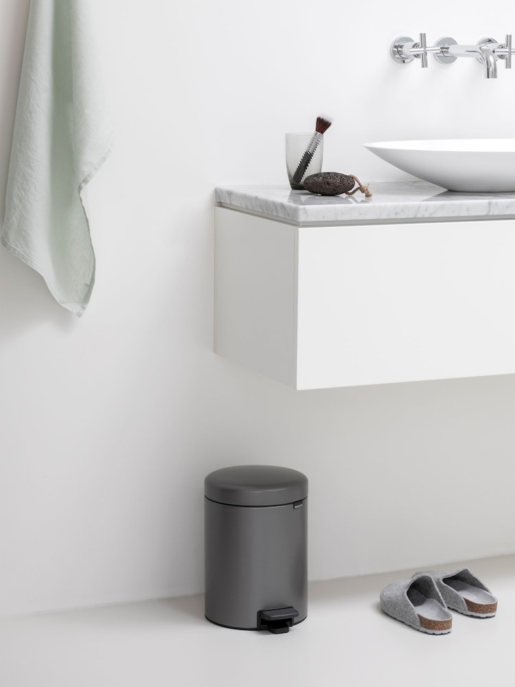 Brabantia Platinum NewIcon Recycle Double 2L Pedal Bin - Image 1 of 4