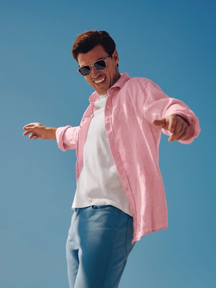 Charles Tyrwhitt Baby Pink Plain Pure Linen Shorts Sleeve Shirt - Image 1 of 1 Charles Tyrwhitt Baby Pink Plain Pure Linen Shorts Sleeve Shirt - Image 1 of 1