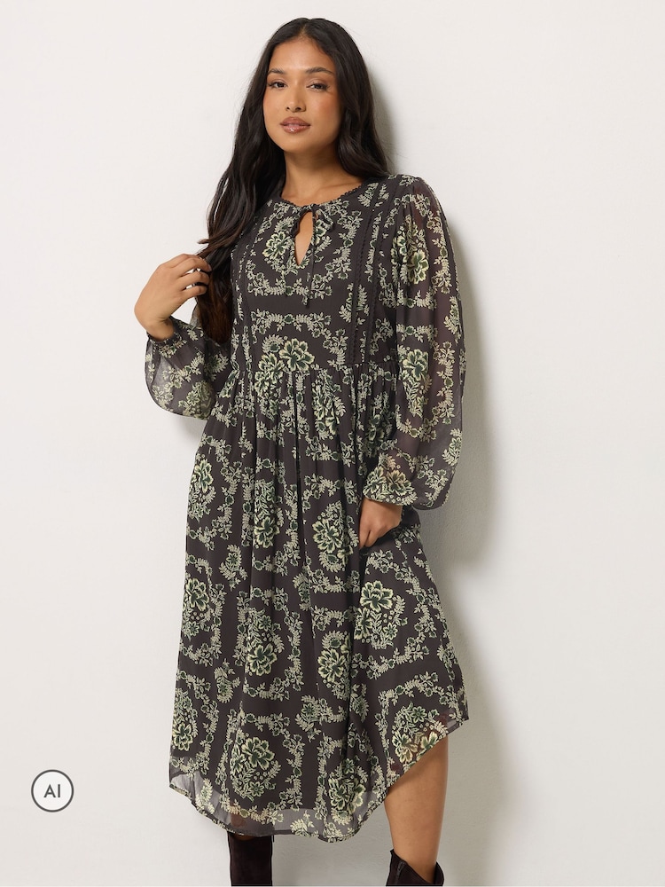 PixieGirl Petite Floral Tie Neck Tiered Midi Dress - صورة 1 من 6 PixieGirl Petite Floral Tie Neck Tiered Midi Dress - صورة 1 من 6
