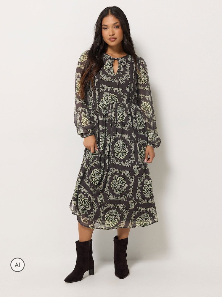 PixieGirl Petite Floral Tie Neck Tiered Midi Dress - صورة 2 من 6 PixieGirl Petite Floral Tie Neck Tiered Midi Dress - صورة 2 من 6
