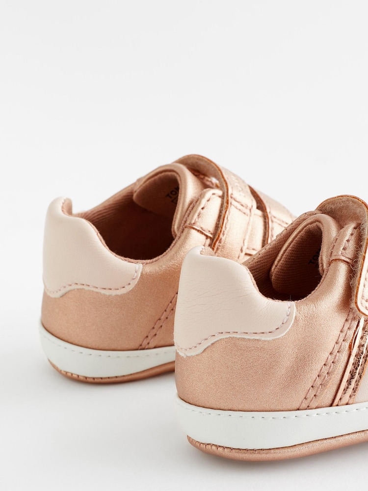 Tommy Hilfiger Kids Pink Flag Low Cut Velcro Shoes - Image 5 of 5