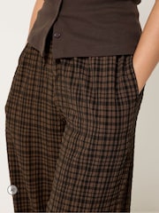 PixieGirl Petite Brown Check Crinkle Wide Leg Trousers - Image 4 of 6
