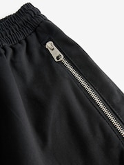Black Smart Zip Pocket Cargo Shorts - Image 9 of 11